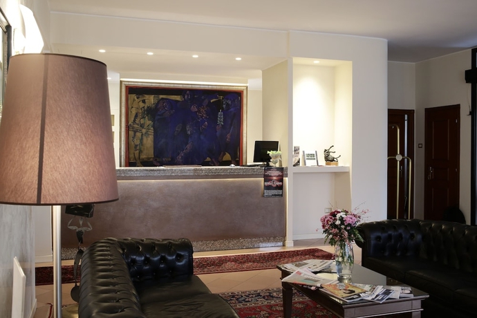 Imagen de los interiores del Hotel City, Piacenza. Foto 17