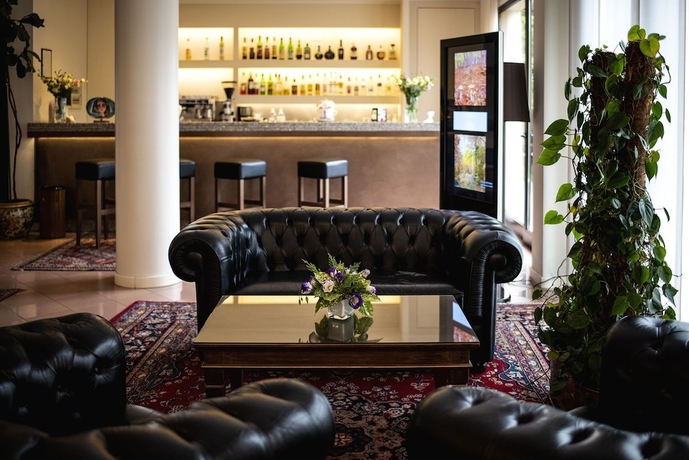 Imagen de los interiores del Hotel City, Piacenza. Foto 18