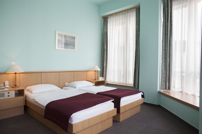 Imagen de la habitación del Hotel City Pilvax. Foto 12