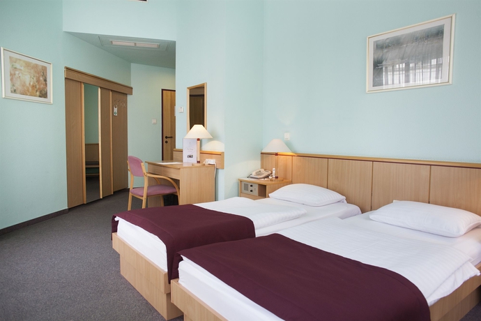 Imagen de la habitación del Hotel City Pilvax. Foto 15