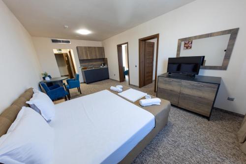 Imagen de la habitación del Hotel City Plaza, Botevgrad. Foto 19