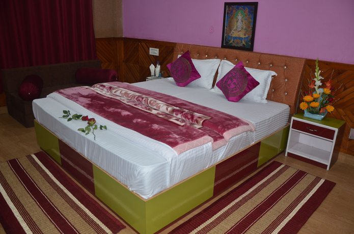 Imagen de la habitación del Hotel City Plaza, Dharamsala. Foto 6