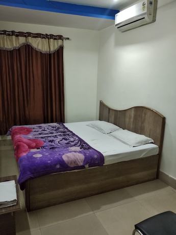 Imagen de la habitación del Hotel City Plaza and Restaurant. Foto 6