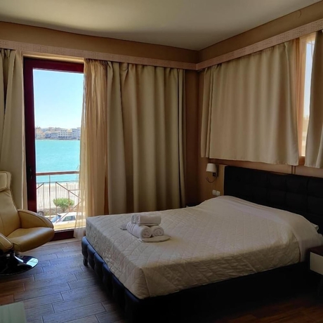 Imagen de la habitación del Hotel City Point Chios. Foto 13