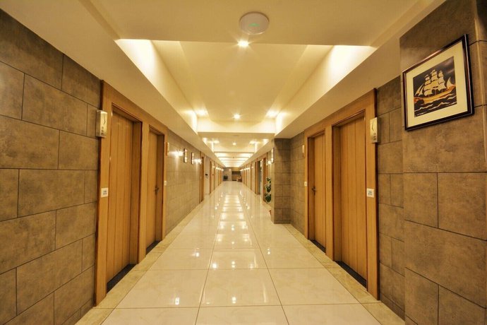 Imagen de los interiores del Hotel City Pride. Foto 12