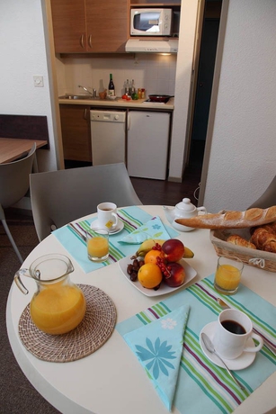 Imagen de la habitación del Hotel City Residence Aix En Provence. Foto 6