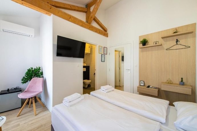 Imagen de la habitación del Hotel City Rooms OS, Osijek. Foto 5
