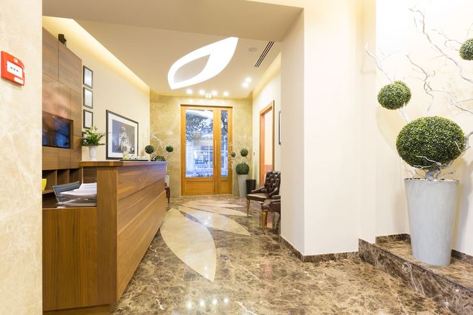 Imagen de los interiores del Hotel City Savoy. Foto 19