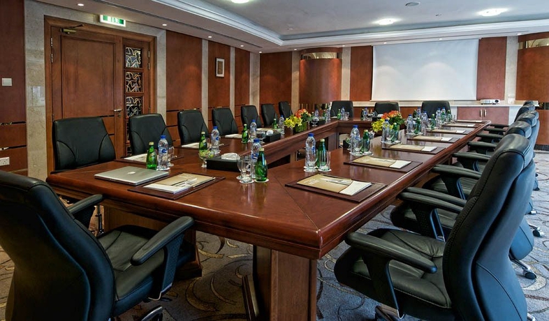 Imagen de los interiores del Hotel City Seasons Dubai Airport. Foto 10