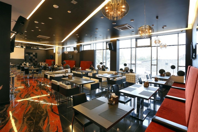 Imagen del bar/restaurante del Hotel City Sova. Foto 3
