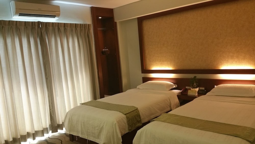 Imagen de la habitación del Hotel City Star. Foto 10