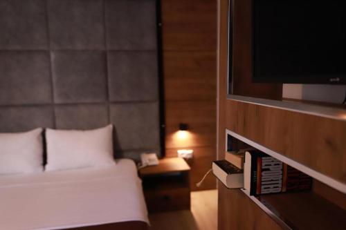 Imagen general del Hotel City Star, Pristina. Foto 1