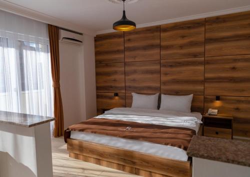 Imagen general del Hotel City Star, Pristina. Foto 5