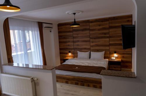 Imagen general del Hotel City Star, Pristina. Foto 6