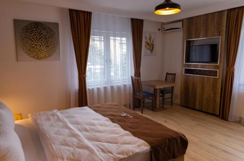 Imagen general del Hotel City Star, Pristina. Foto 9