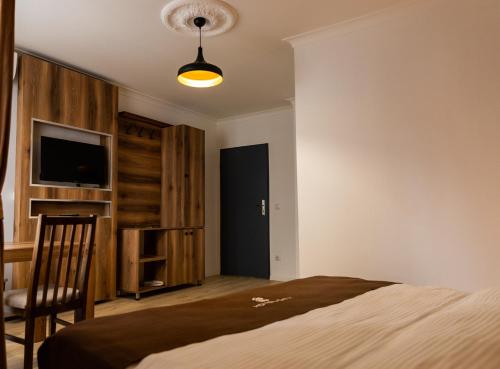 Imagen general del Hotel City Star, Pristina. Foto 12