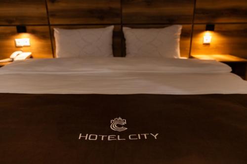 Imagen general del Hotel City Star, Pristina. Foto 13