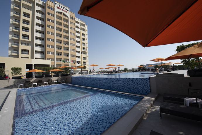 Imagen de la piscina del Hotel City Stay Beach Apartments. Foto 20