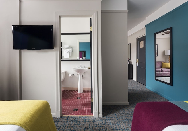 Imagen de la habitación del Hotel City Suites. Foto 4