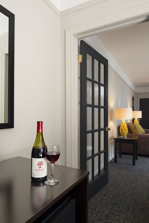 Imagen de la habitación del Hotel City Suites. Foto 10