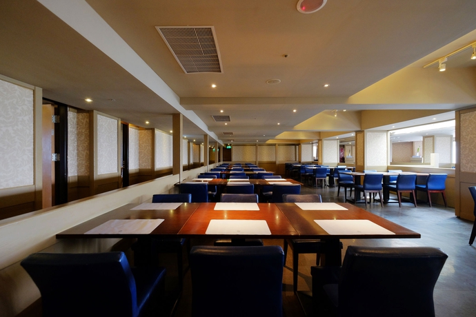 Imagen del bar/restaurante del Hotel City Suites Gateway. Foto 3