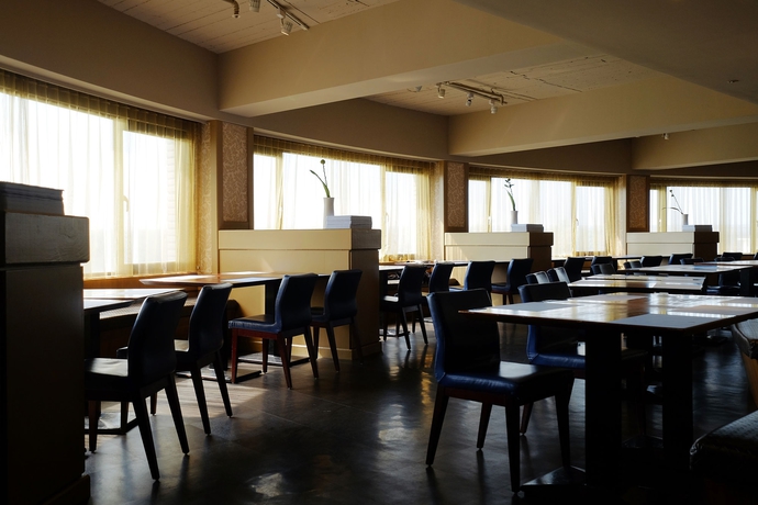 Imagen del bar/restaurante del Hotel City Suites Gateway. Foto 4