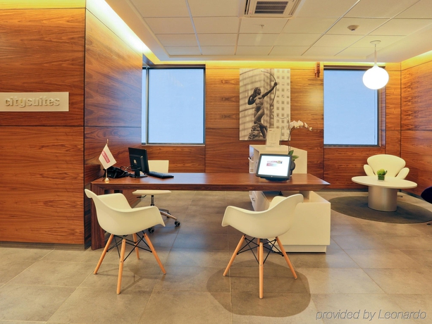 Imagen de los interiores del Hotel City Suites Santa Fe. Foto 10