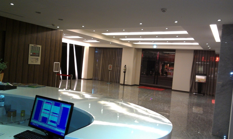 Imagen de los interiores del Hotel City Taipei. Foto 14