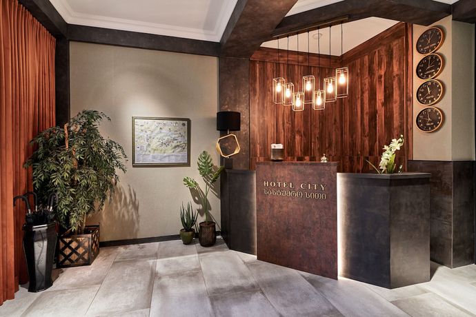 Imagen de los interiores del Hotel City, Tbilisi. Foto 19