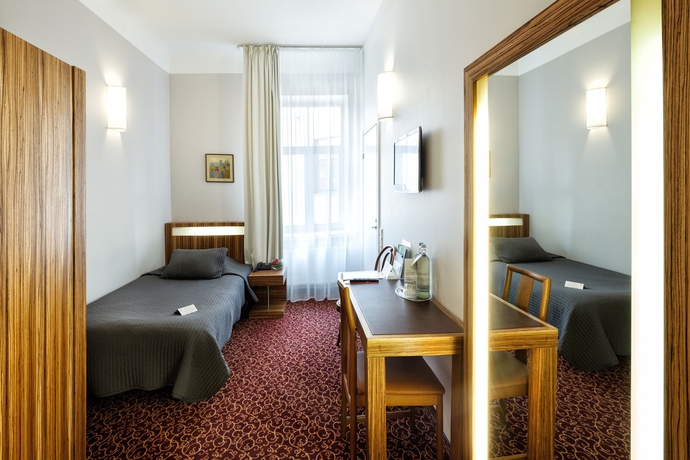 Imagen de la habitación del Hotel City Teater. Foto 8