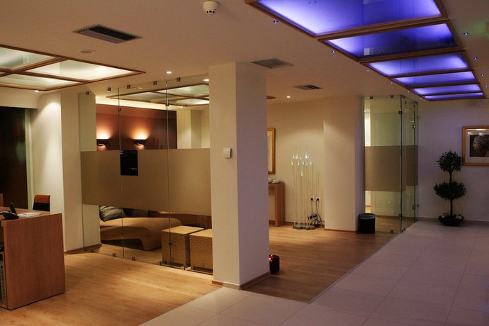 Imagen de los interiores del Hotel City Thessaloniki. Foto 13