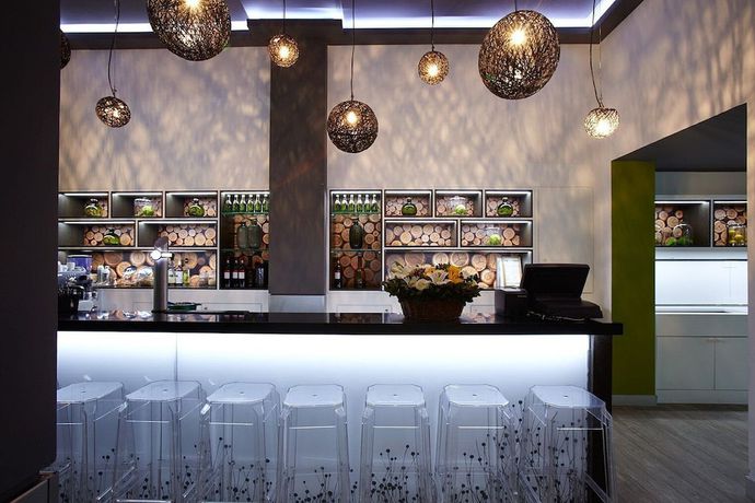 Imagen del bar/restaurante del Hotel City Thessaloniki. Foto 3