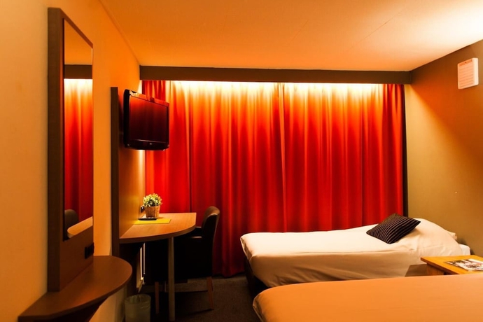 Imagen de la habitación del Hotel City Tilburg. Foto 9