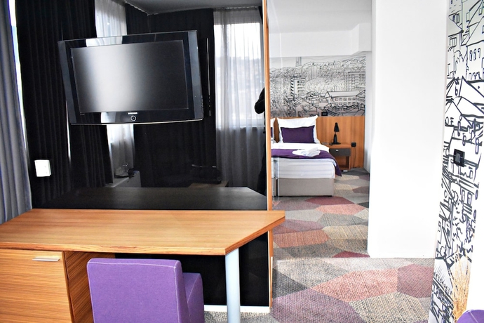 Imagen de la habitación del Hotel City View Deluxe. Foto 11