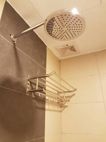 Imagen de la habitación del Hotel City View Kota Warisan. Foto 2