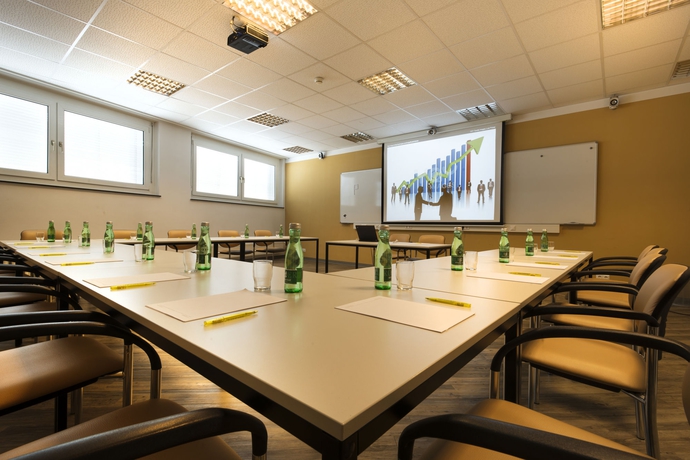 Imagen de los interiores del Hotel City Villach. Foto 13