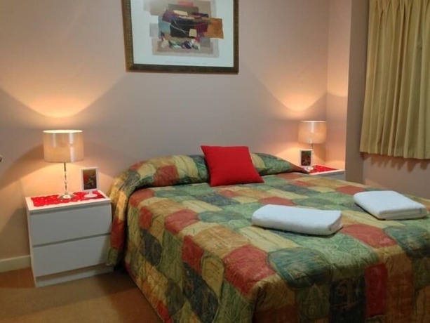 Imagen de la habitación del Hotel City West Accommodation. Foto 15