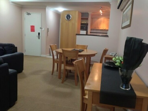 Imagen de la habitación del Hotel City West Accommodation. Foto 25