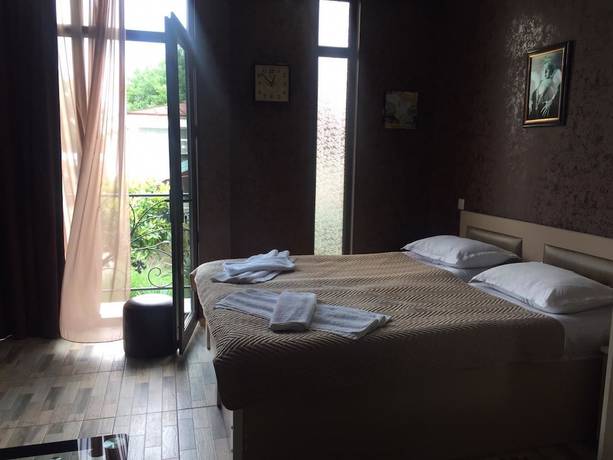Imagen de la habitación del Hotel City, Zugdidi. Foto 7