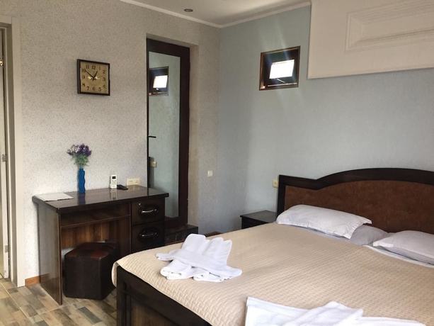 Imagen de la habitación del Hotel City, Zugdidi. Foto 10