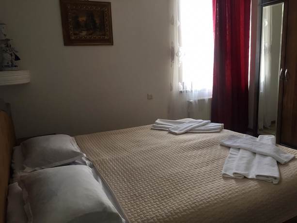 Imagen de la habitación del Hotel City, Zugdidi. Foto 14