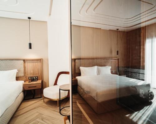 Imagen general del Hotel City by Waves. Foto 8