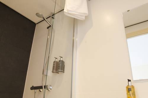 Imagen de la habitación del Hotel City2beach. Foto 5