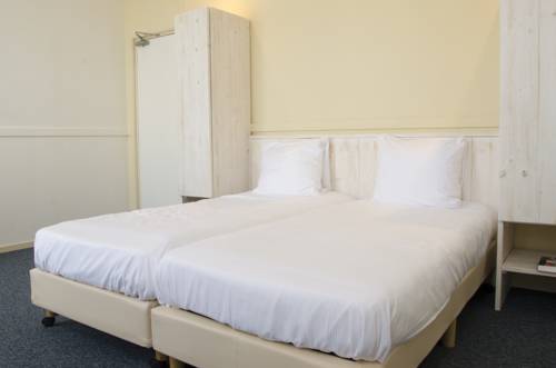 Imagen de la habitación del Hotel City2beach. Foto 10