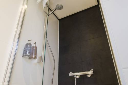 Imagen de la habitación del Hotel City2beach. Foto 14