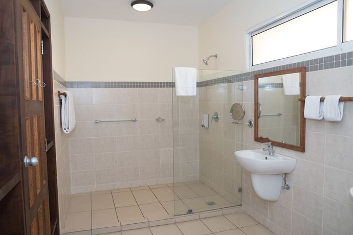 Imagen de la habitación del Hotel CityBlue Creekside Hotel and Suites, Mombasa. Foto 9