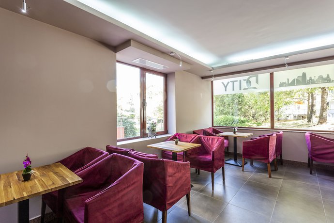 Imagen de los interiores del Hotel CityHome Aparthotel. Foto 20