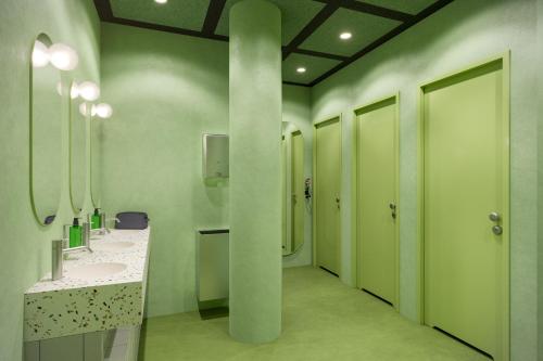 Imagen de la habitación del Hotel CityHub Reykjavik. Foto 19