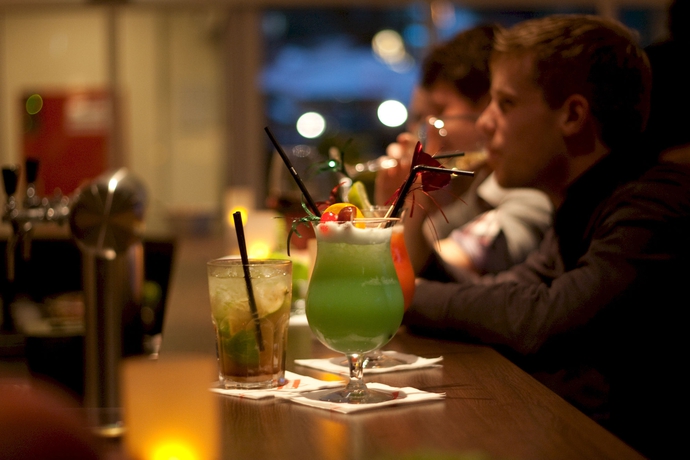 Imagen del bar/restaurante del Hotel Cityclass Am Dom. Foto 6