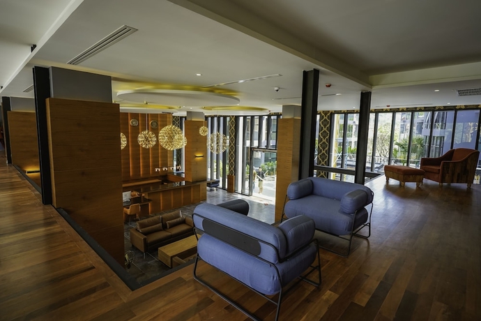 Imagen de los interiores del Hotel Citygate Kamala Resort and Residence. Foto 14